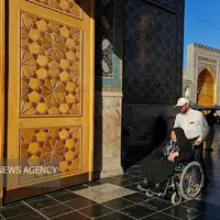 عکس/ خادمان گمنام حرم مطهر رضوی 