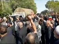 تشییع پیکر هفت شهید حمله تروریستی رژیم صهیونی در کاشان