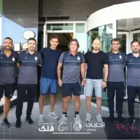 کاروان استقلال وارد ترکیه شد 
