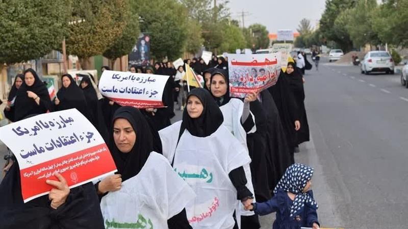 راهپیمایی بانوان بهاباد یزد در حمایت از ولایت و مرجعیت
