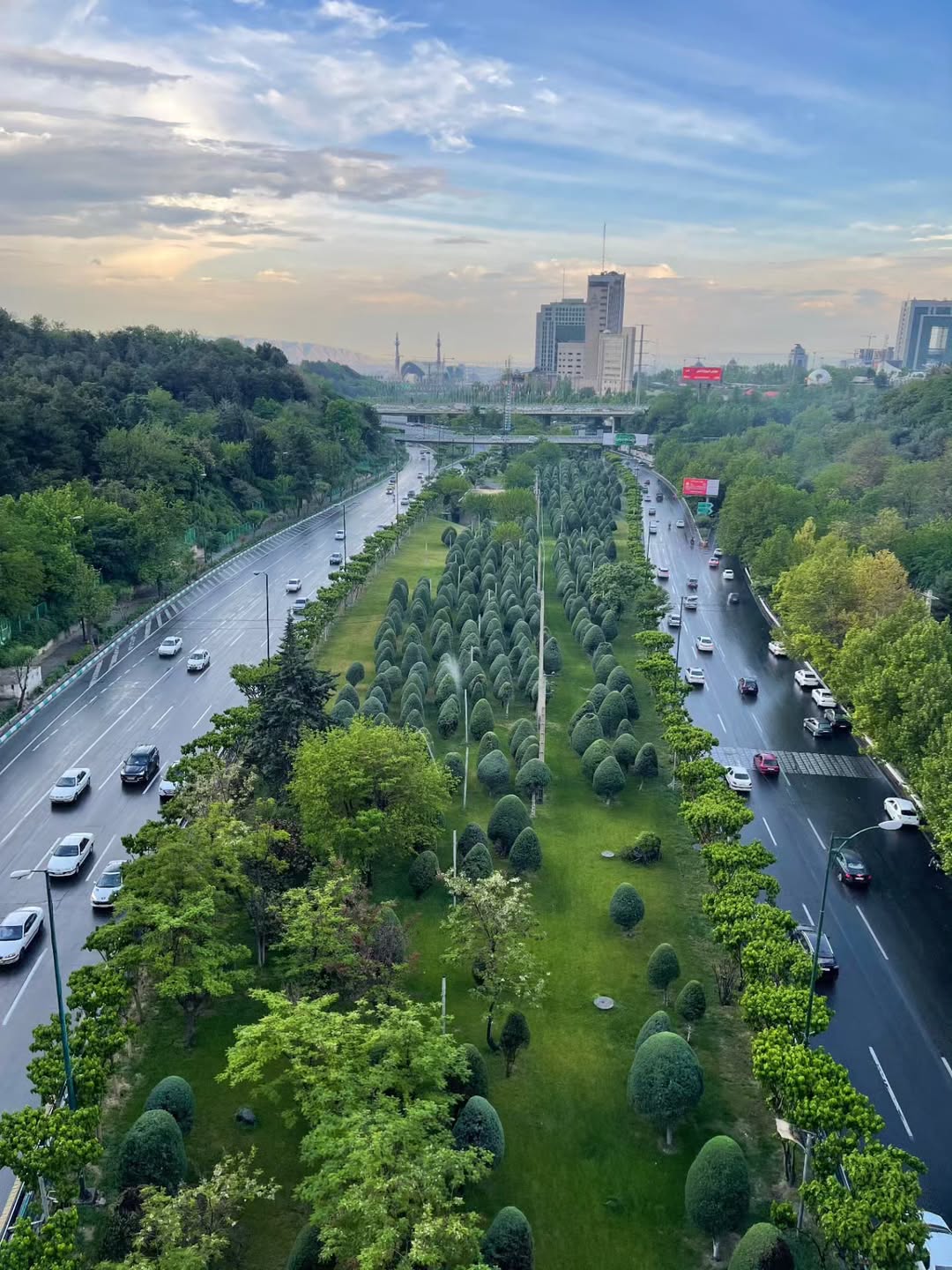 تهران زیبا از فراز پل طبیعت 