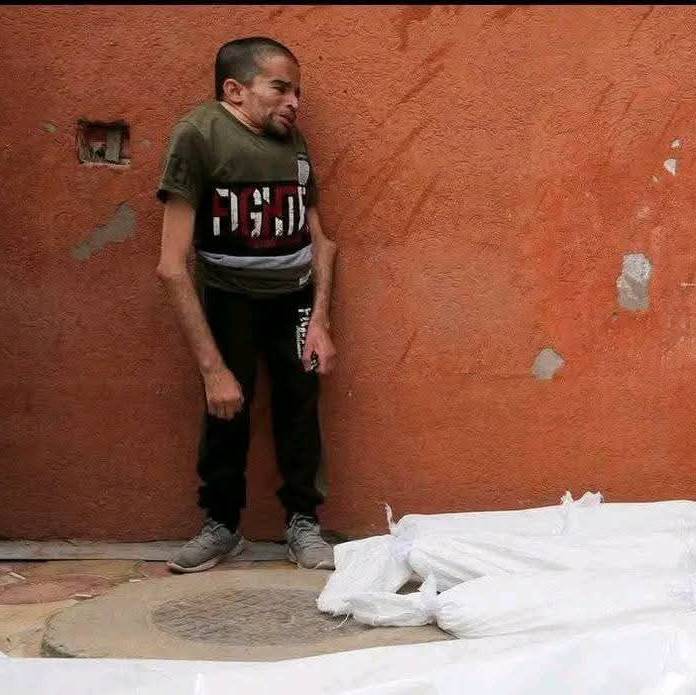 وداع اندوهناک مرد فلسطینی با همسر و سه فرزندش (زیرنویس فارسی)