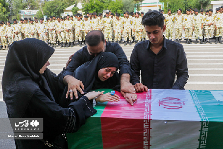 وداع با پیکر جانباز شهید در شیراز