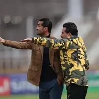نفت آبادان دو سرمربی دارد!