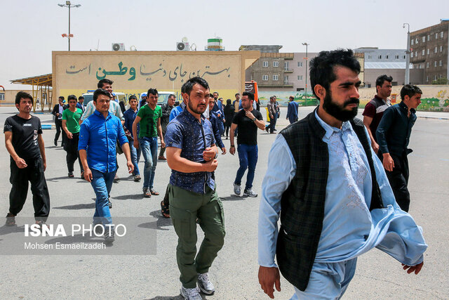 لزوم تسریع در انتقال اتباع غیرقانونی از خوزستان به کشورشان
