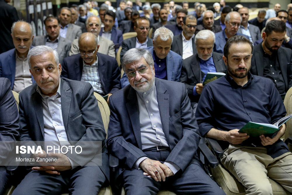 عکس/ مراسم یادبود «حسین طیب‌نیا»