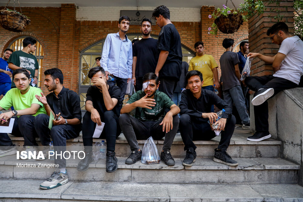 عکس/ نوبت دوم کنکور ۱۴۰۴ در دانشگاه علم و صنعت تهران