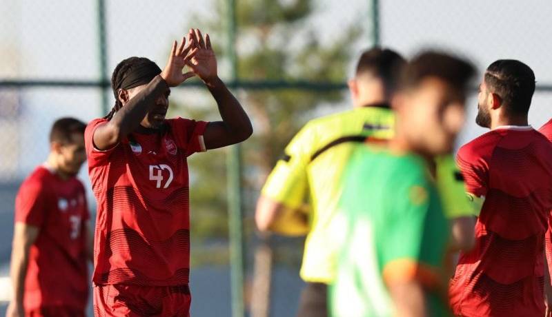 تمرین پرسپولیس تعطیل شد؛ بازار و گشت شهری!