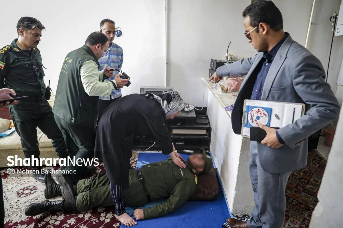 عکس/ بازسازی صحنه شوهرکشی در مشهد