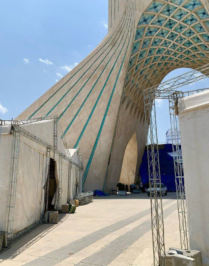تخریب مستمر میراث فرهنگی؛ این‌بار نوبت برج آزادی است