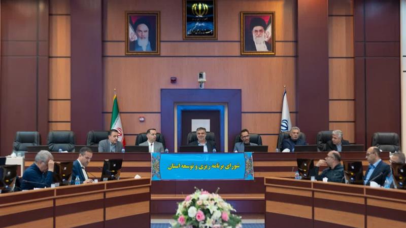 استاندار مرکزی: مجتمعهای اداری، ساختار دولتی را بهینه میسازند