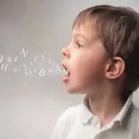 استرس و گوشی هوشمند ؛ دو عامل پنهان در تاخیر گفتار کودکان