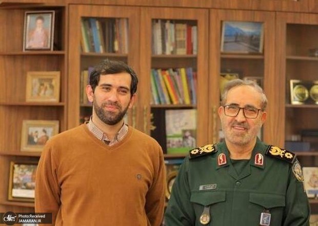 فرزند شهید شادمانی: برخی افراد ساده‌انگارانه تصور می‌کنند با فشردن یک دکمه اسرائیل به‌طور کامل نابود می‌شود
