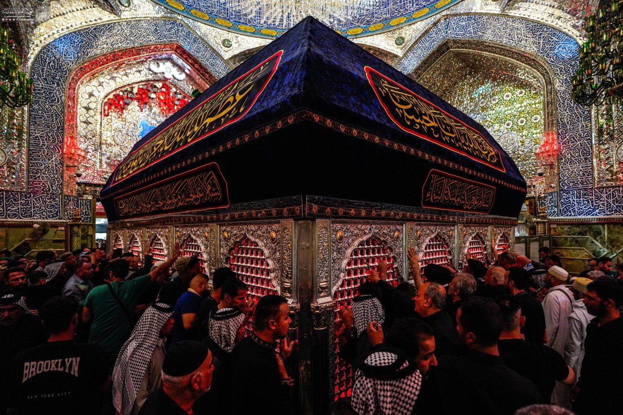 تصاویری از حرم مطهر امیرالمؤمنین(ع) در روز زیارتی ایشان