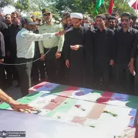 تشییع پیکر شهدای حادثه خمین با پرچم ایران