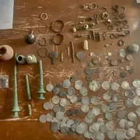 کشف ۱۸۵ شیء تاریخی در نرماشیر کرمان 