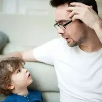 ۷ کاری که هیچ پدری نباید جلوی پسرش انجام دهد!