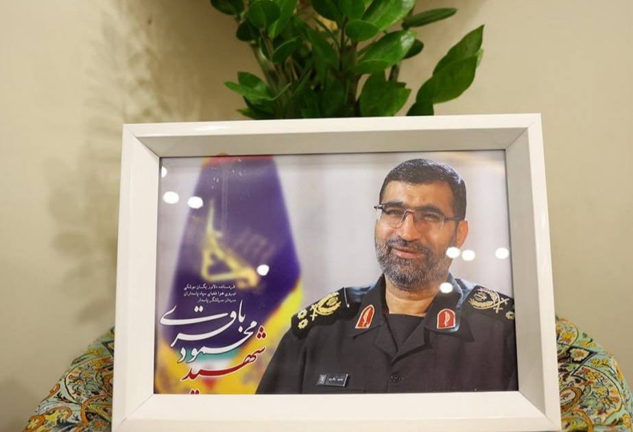 عکس/ حضور اصحاب رسانه در منزل فرمانده شهید حاج محمود باقری