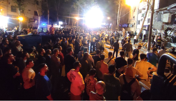 آمار مصدومان انفجار گاز خیابان باهنر رشت به 17 نفر رسید