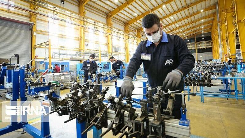صدور ۱۲ پروانه بهره برداری واحدهای تولیدی در استان زنجان