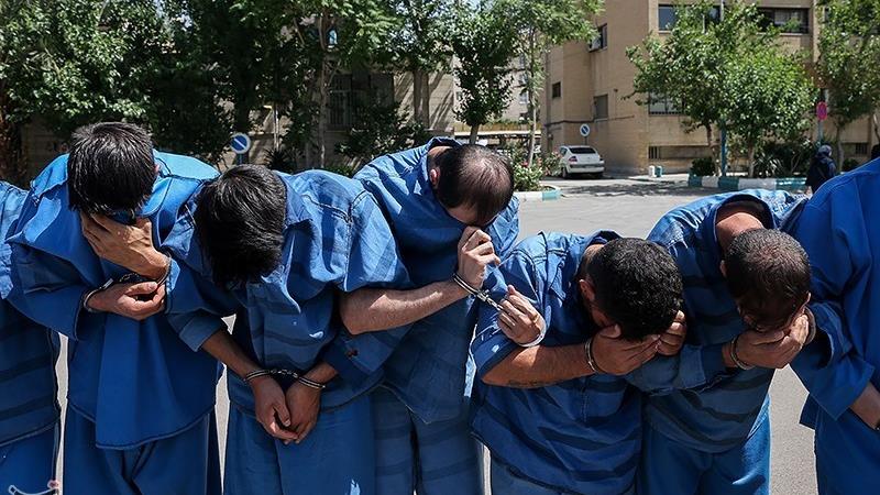 دستگیری کلاهبردارانی که تحت عنوان مأمور ادارات دولتی اخاذی می‌کردند