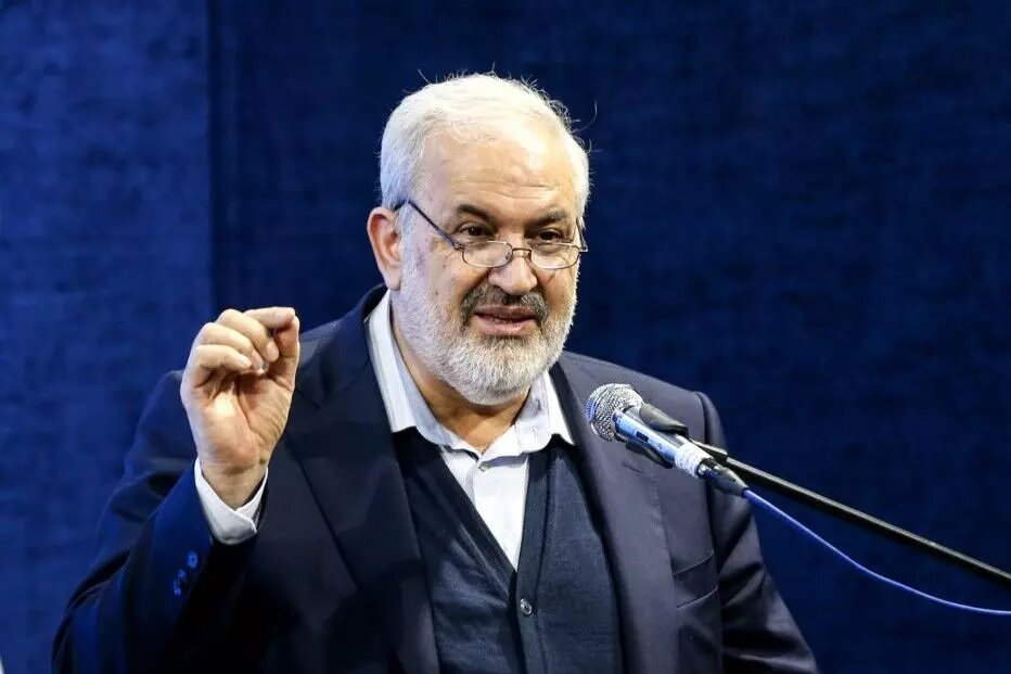 وزیر نیرو: خواهرزاده‌ام به من می‌گوید دایی وقتی برق می‌رود، کجا می‌رود؟