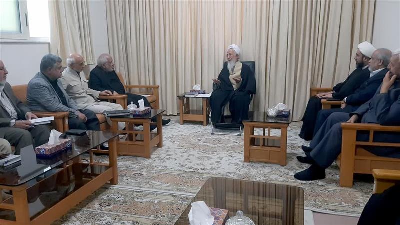 آیتالله جوادی آملی: وحدت ملی پایه همه برنامهریزیها باشد
