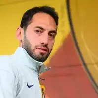 هاکان از اینتر نمیرود، این پیشنهادها تخیلی است!