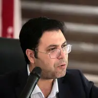 عرب صادق: تندروها شاخه‌های خشکیده‌اند که خارهای خود را در تن ملت فرو می‌کنند