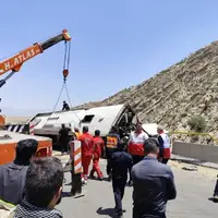 ۱۴ مصدوم حادثه اتوبوس در فارس ترخیص شدند؛ ۲۱ نفر همچنان بستری