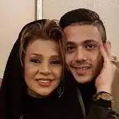 چهره ها/ قاب احساسی و پربازدیدِ نسرین مقانلو در آغوش پسرش