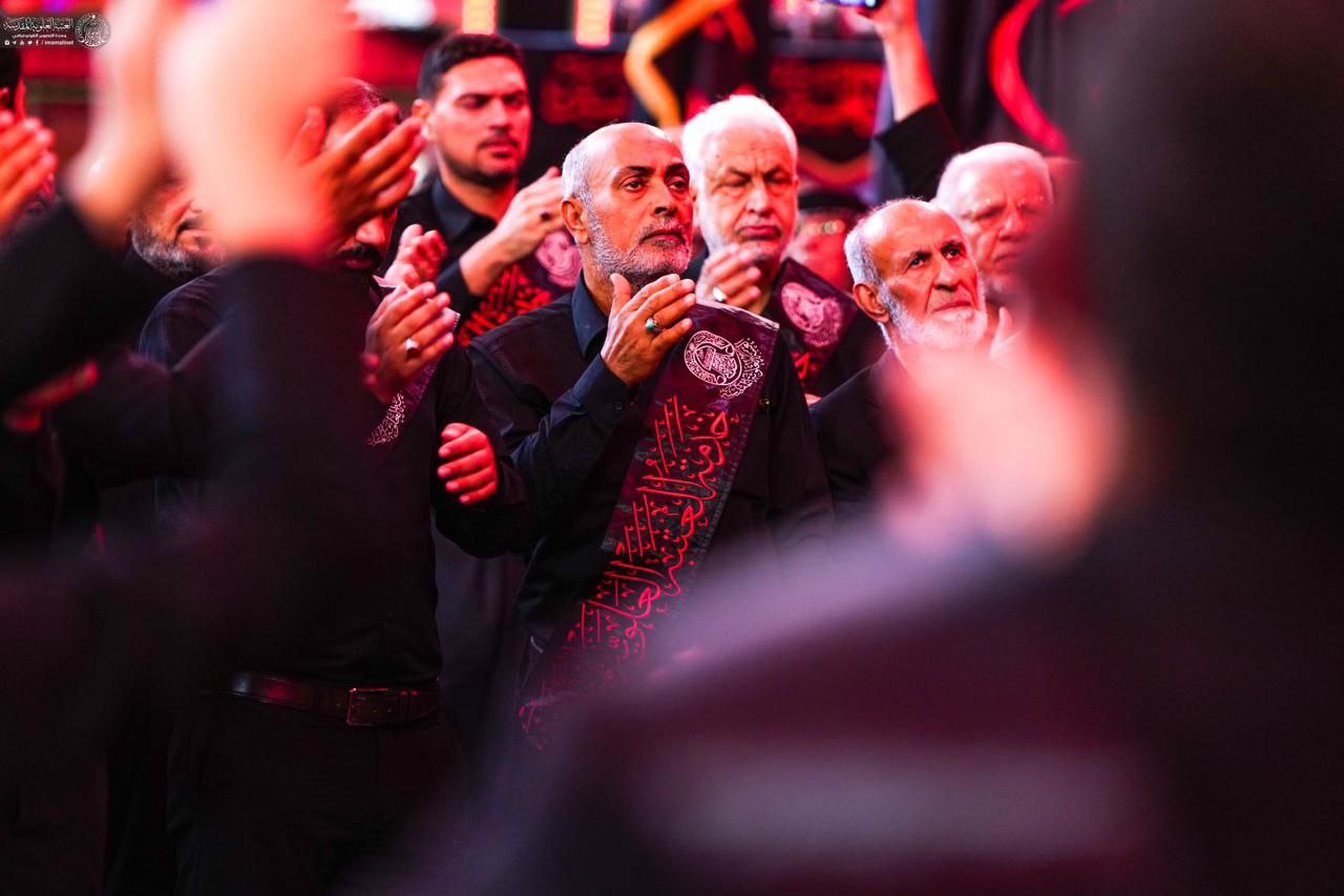 عکس/ حضور دسته عزاداری خادمان علوی در کربلا در سالروز شهادت امام سجاد (ع) 