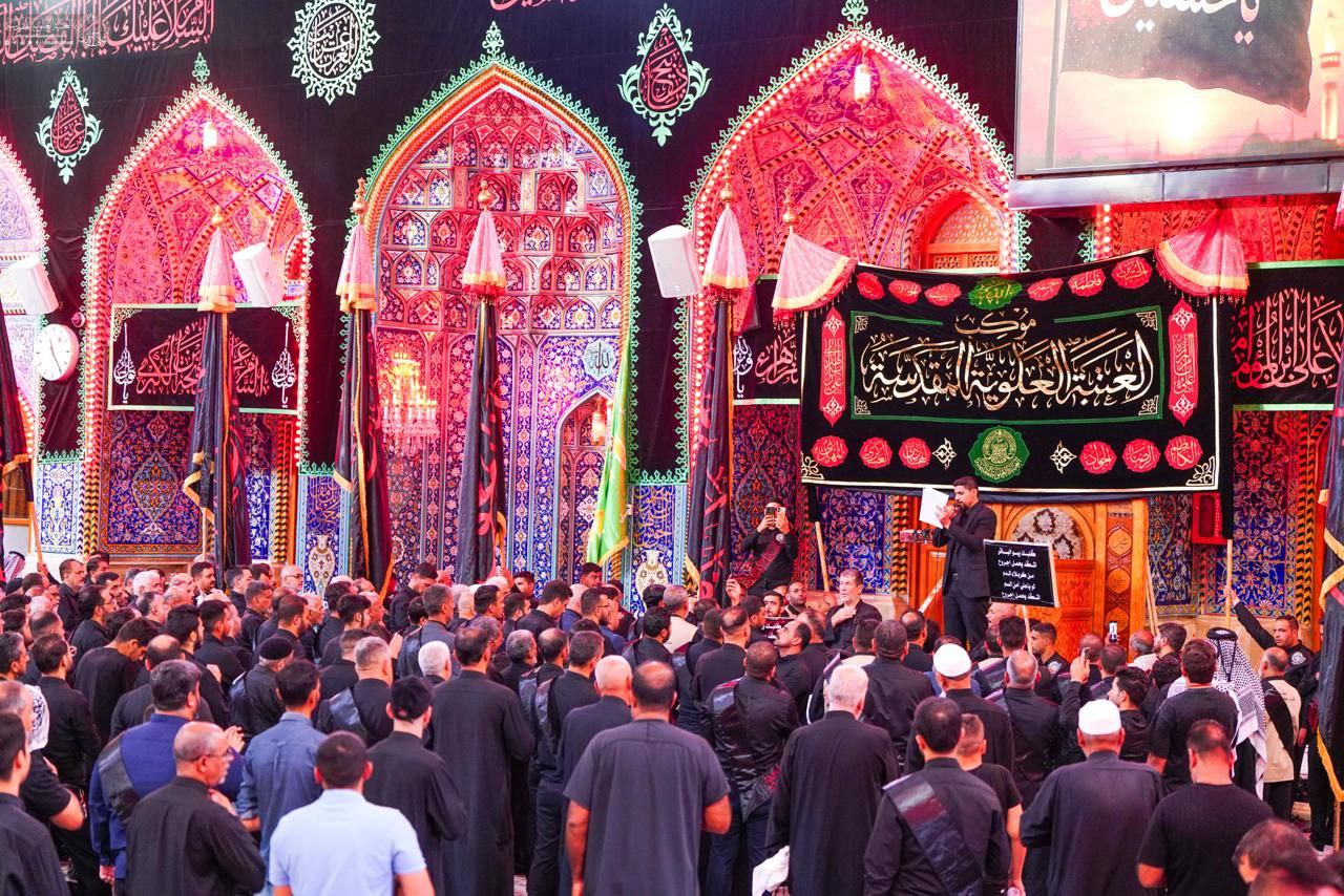 عکس/ حضور دسته عزاداری خادمان علوی در کربلا در سالروز شهادت امام سجاد (ع) 