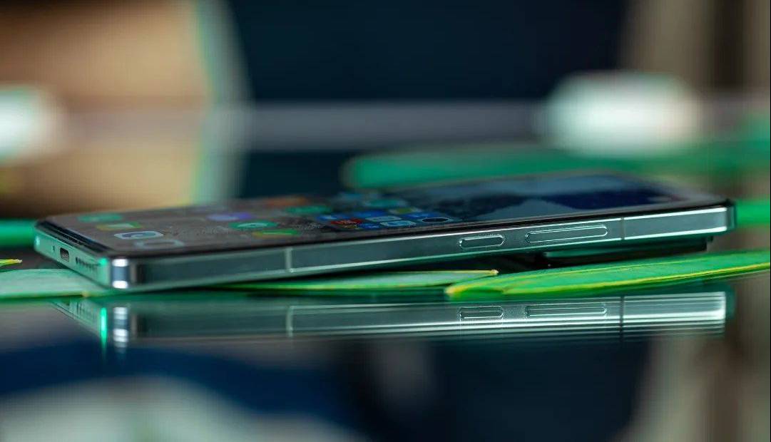 شیائومی ۱۶ همزمان با آیفون ۱۷ معرفی میشود؟
