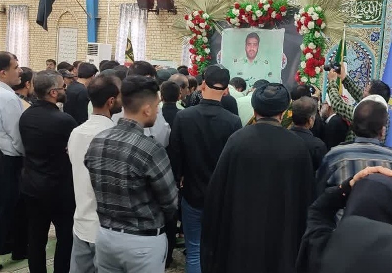 تشییع پیکر شهید نیروی انتظامی در شهرستان دیر