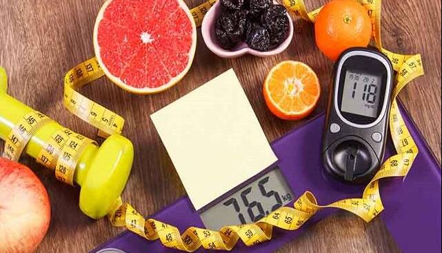 آیا دیابتی‌ها بدون محدودیت می‌توانند میوه مصرف کنند؟