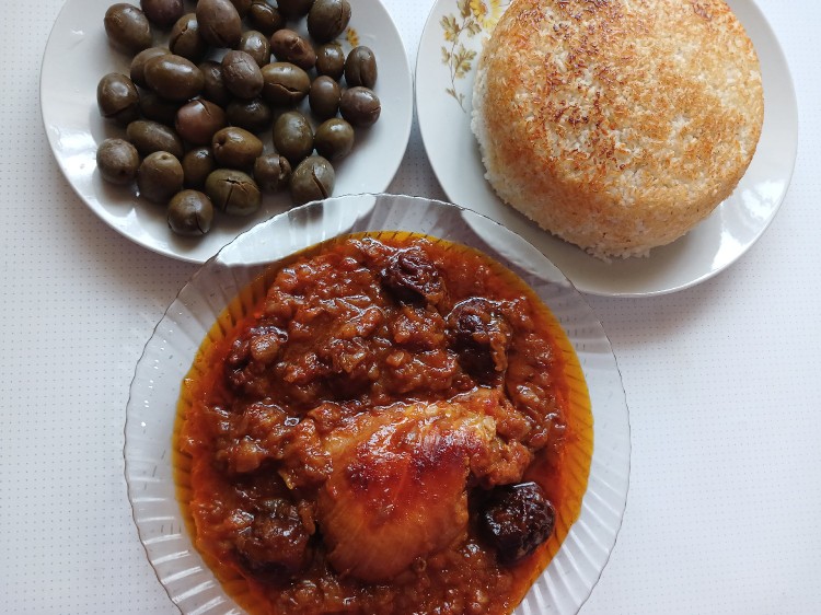 از شما/خورشت آلو مسمای گیلانی 🧅🍗🍅🧄🌶