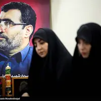 عکس/ دیدار جمعی از چهره های رسانه ای زنان با خانواده شهید باقری