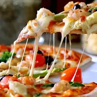 یک پیتزای خوشمزه حالت رو بهتر میکنه
