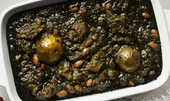 طرز تهیه قورمهسبزی تبریزی؛ متفاوت و خوشمزه