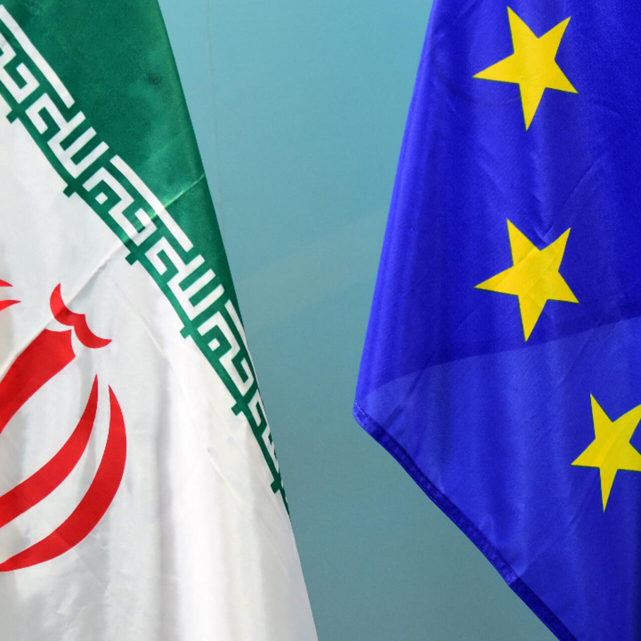 مکانیسم ماشه، پیامدهای ژئوپلیتیکی و اقتصادی یک بازگشت پرهزینه
