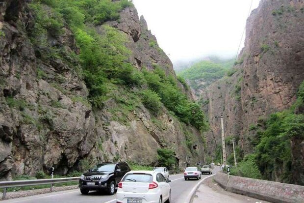 عملیات بازگشایی و روانسازی ترافیک در منطقه چلاو انجام شد