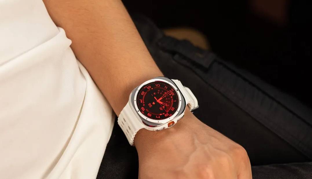 نسخه نهایی One UI 8 Watch وارد ساعت‌ پرچمدار سامسونگ شد