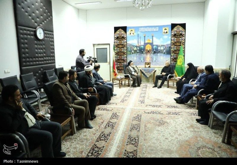 عکس/ دیدار رئیس جمهور با آیت الله سعیدی تولیت حرم حضرت معصومه (س)
