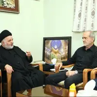 دیدار پزشکیان با نماینده آیت‌الله سیستانی در ایران 