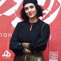 پریناز ایزدیار در اکران مردمی فیلم زن و بچه در پردیس سینمایی هدیش مال