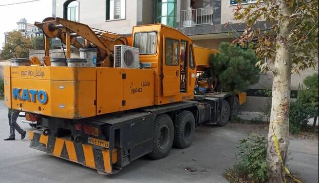 واژگونی مرگبار جرثقیل؛ ۲ نفر جان باختند