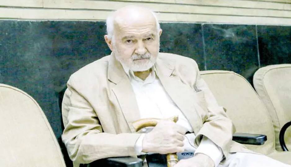 منتقدی از درون در پی شفافیت