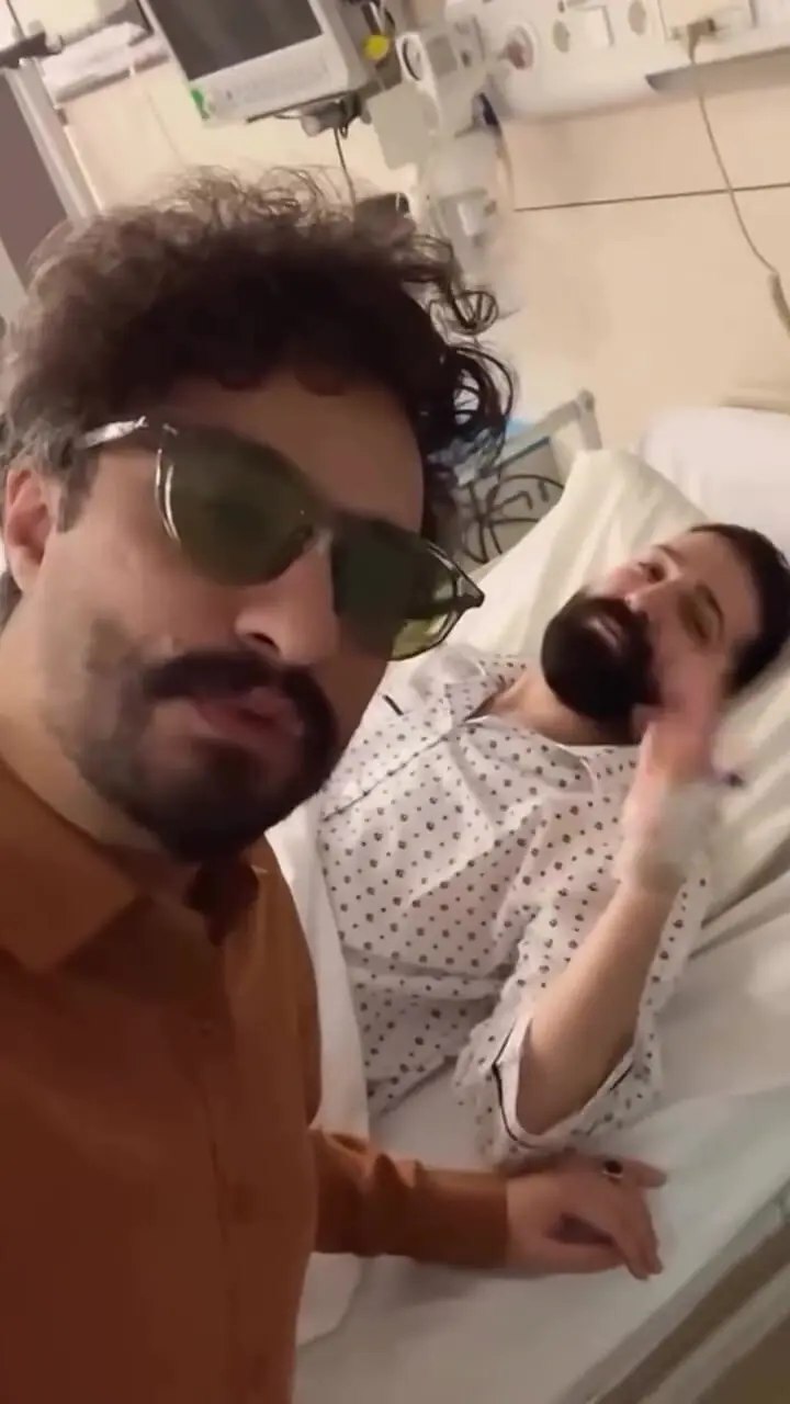 عیادت مصطفی راغب از حمید هیراد پس از شیمی‌درمانی