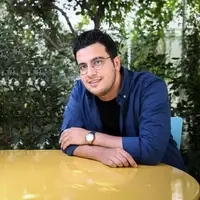 وقتی امیرحسین قیاسی خاطره تلخ کودکش اش را با خنده می گوید!